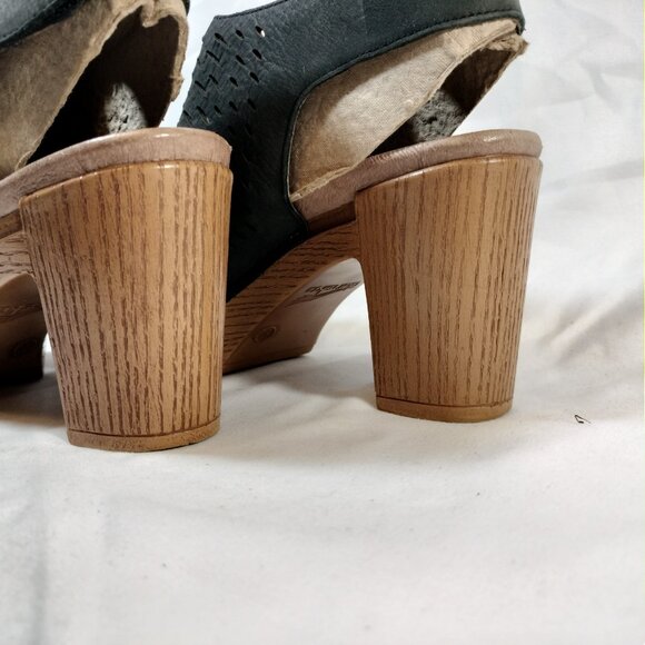 Dansko Reggie Peep Toe Slingback - Picture 3 of 8